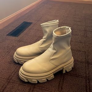 Platform ankle boots